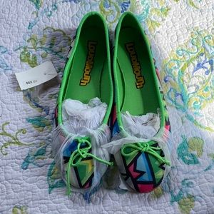 Loudmouth womens 7.5 Bella Ballet Flats Green Psychedelic Slip On Shoes. NBW